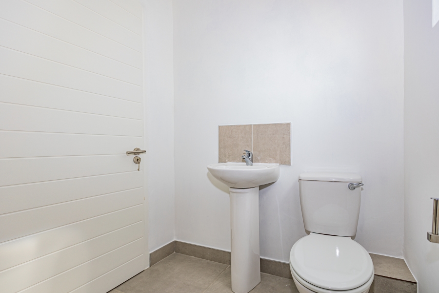 2 Bedroom Property for Sale in Fisantekraal Western Cape